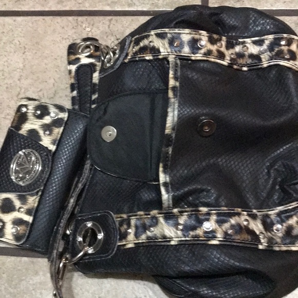 NEW UPDATED INFO!!KATHY VAN ZEELLAND PURSE/WALLET - Picture 6 of 8